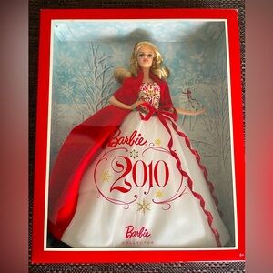 Holiday Barbie Series Christmas 2010